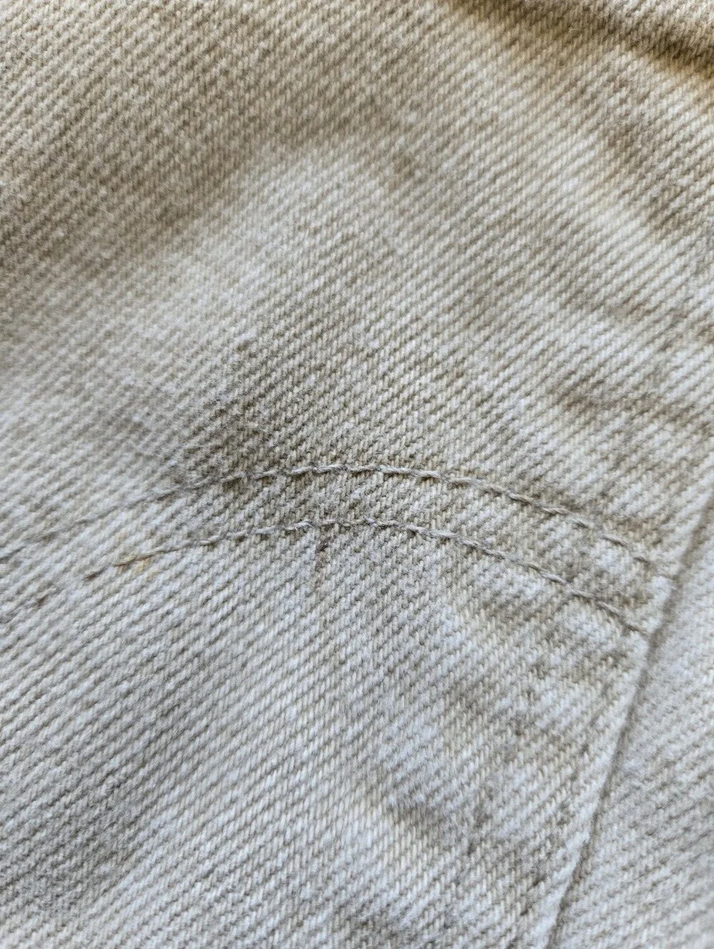 Levis 550 Relaxed Fit Tapered Leg Jeans Mens 33×32 Beige Khaki Made In USA